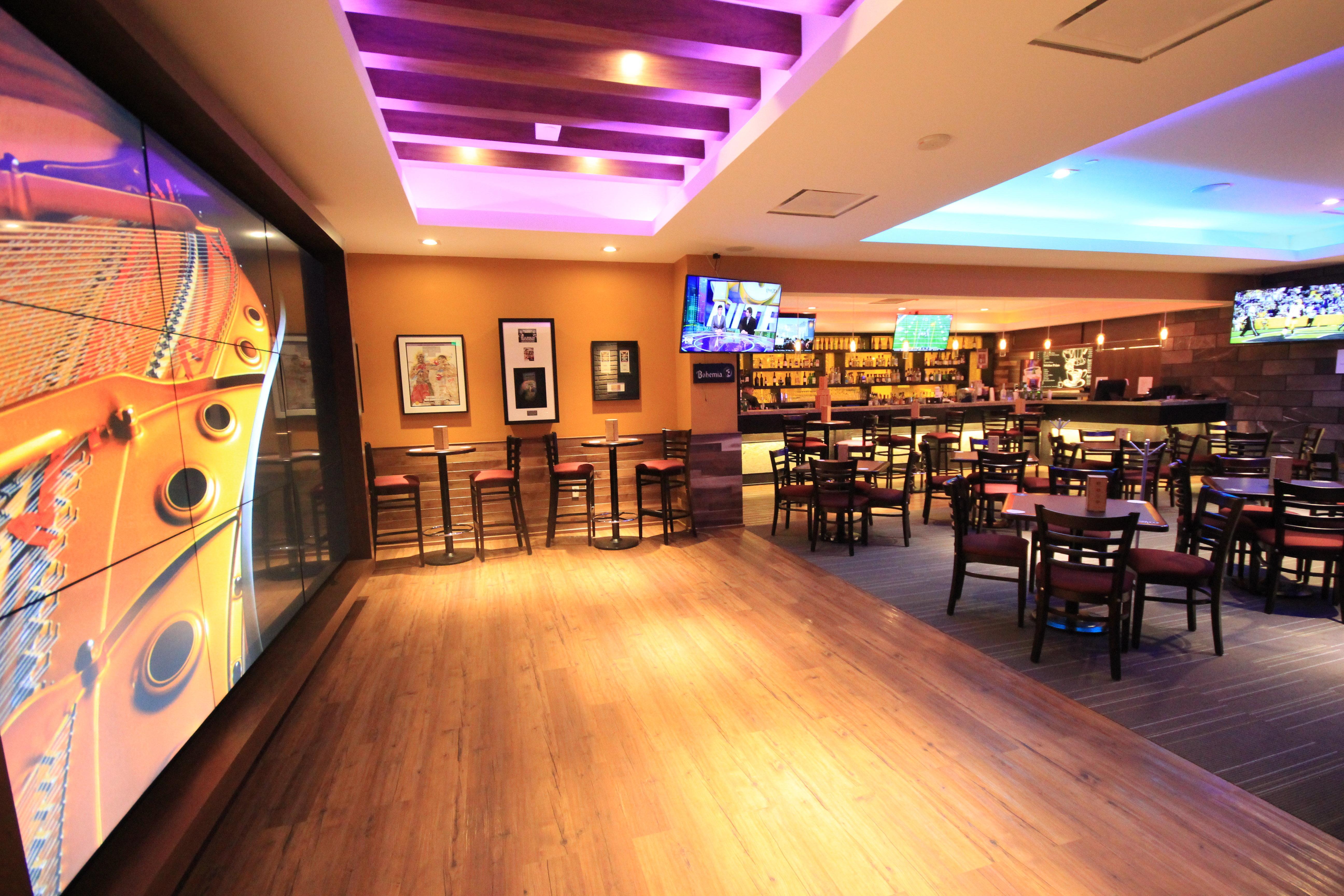 Holiday Inn & Suites Plaza Mayor By Ihg Leon Ngoại thất bức ảnh