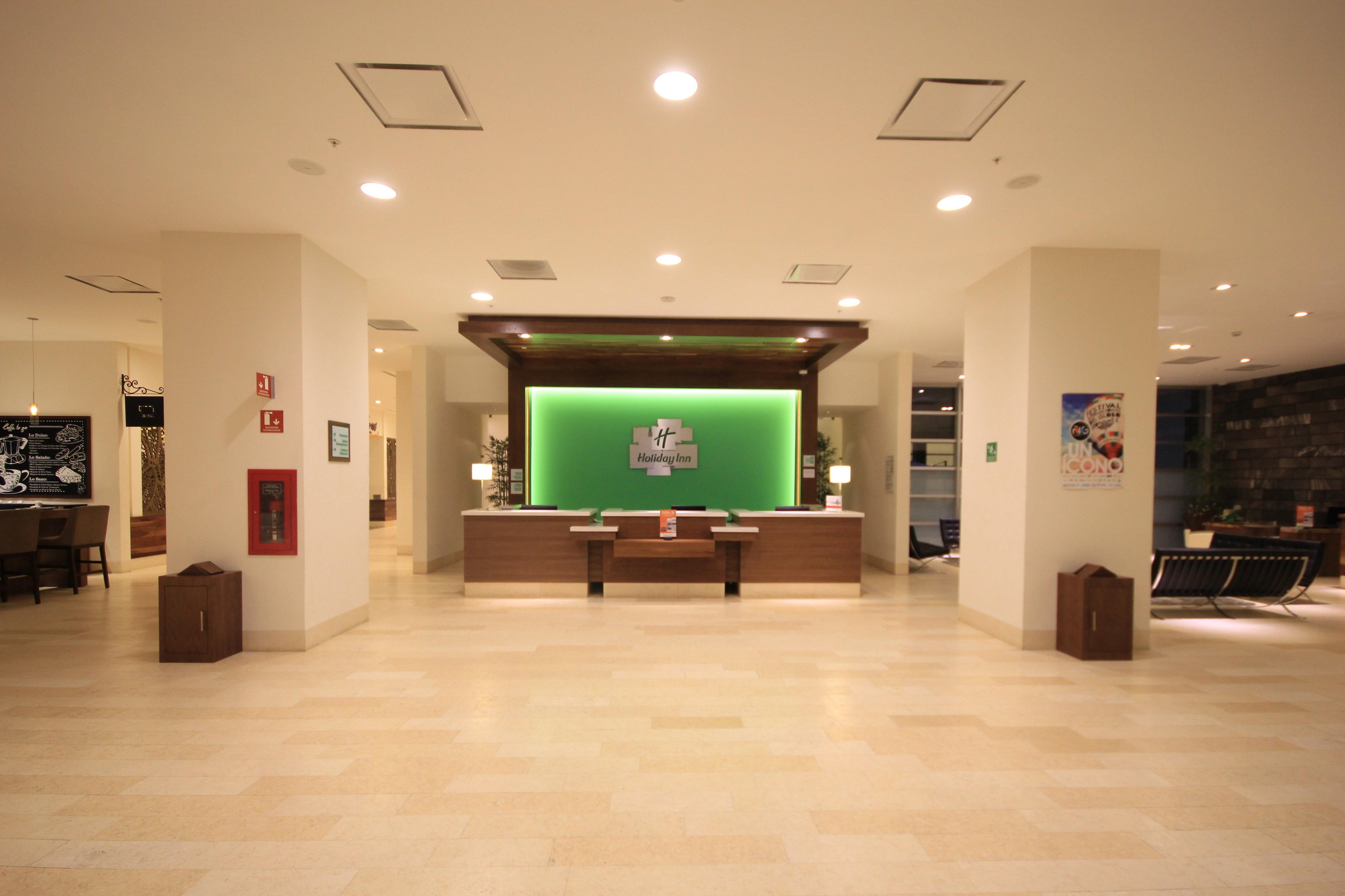 Holiday Inn & Suites Plaza Mayor By Ihg Leon Ngoại thất bức ảnh